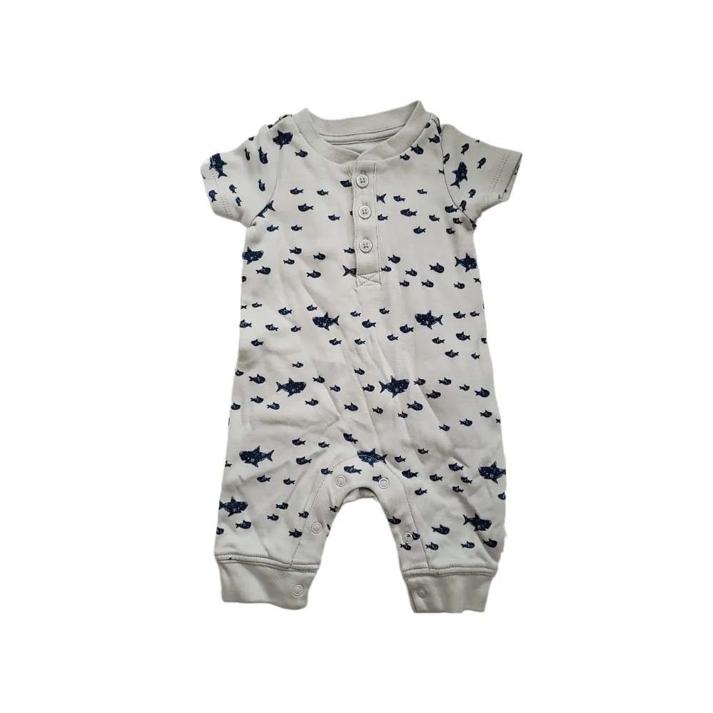 NWT Gymboree Newborn Shark Patterned Short Sleeve Grey Henley Romper Jumpsuit